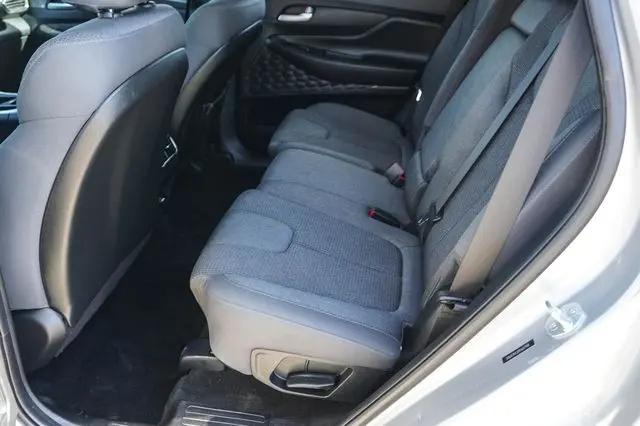 2023 Hyundai Santa Fe SE