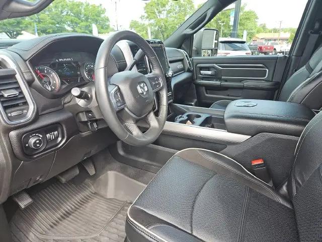2024 Ram 3500 Laramie Mega Cab 4x4 64 Box