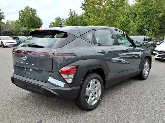 2027 Hyundai Kona SE