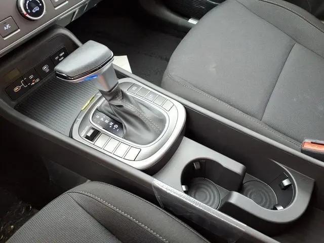 2027 Hyundai Kona SE
