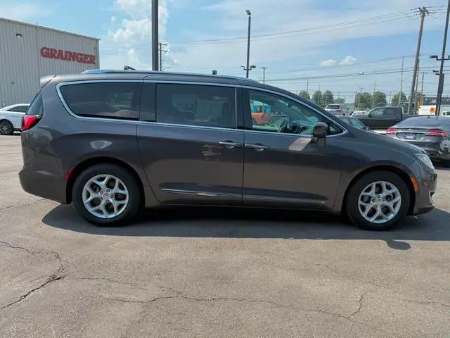 2018 Chrysler Pacifica Touring L Plus