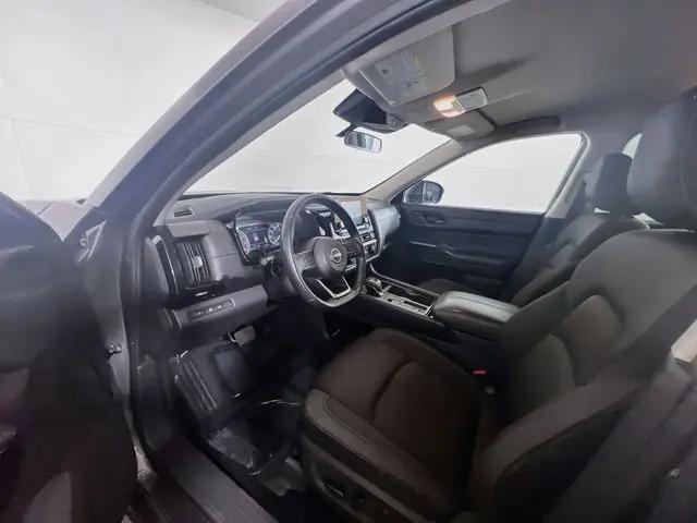 2025 Nissan Pathfinder SV FWD