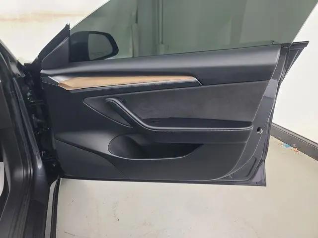 2021 Tesla Model 3 Performance