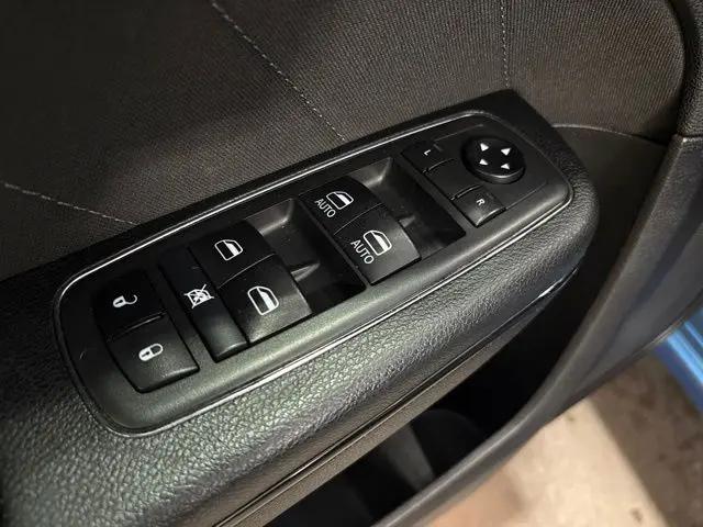 2021 Dodge Charger SXT RWD