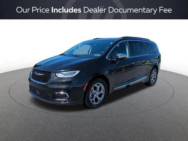 2023 Chrysler Pacifica Limited for sale in Harrisburg, PA