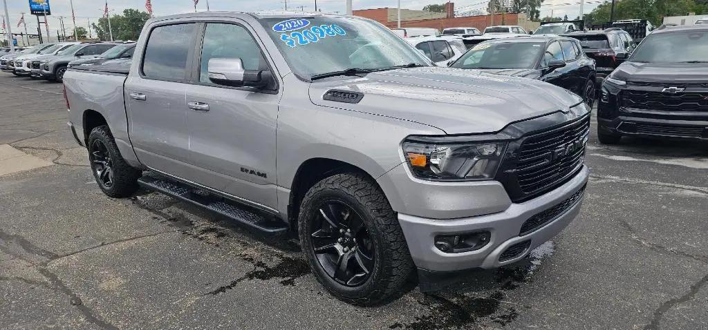 2020 Ram 1500 Big Horn Crew Cab 4x4 5'7" Box for sale in Warren, MI