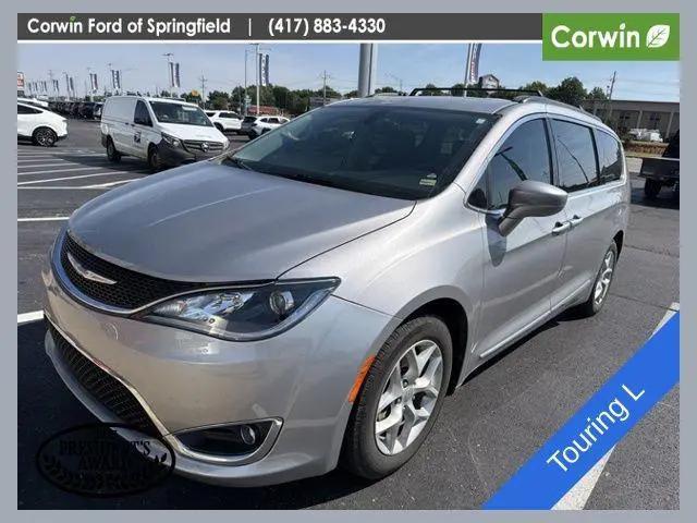 2017 Chrysler Pacifica Touring-L for sale in Springfield, MO