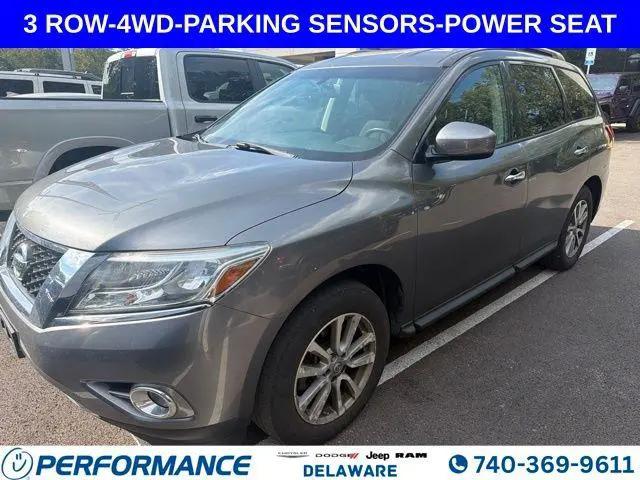 2016 Nissan Pathfinder SV for sale in Delaware, OH