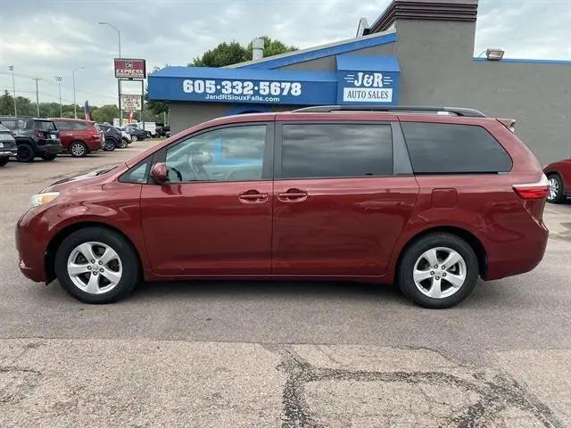 2017 Toyota Sienna LE 8 Passenger for sale in Sioux Falls, SD