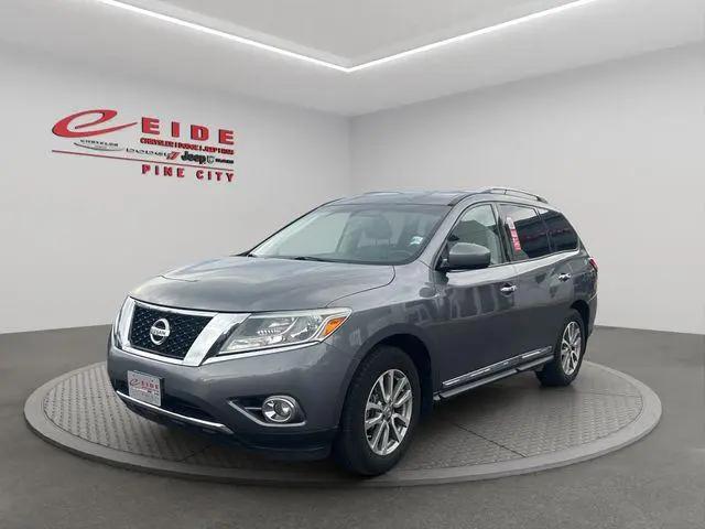 2015 Nissan Pathfinder SL for sale in Pine City, MN