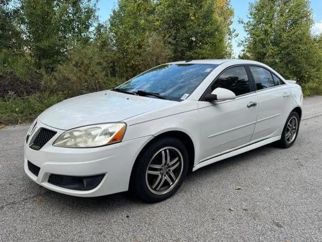 2010 Pontiac G6 Base for sale in Crown Point, IN