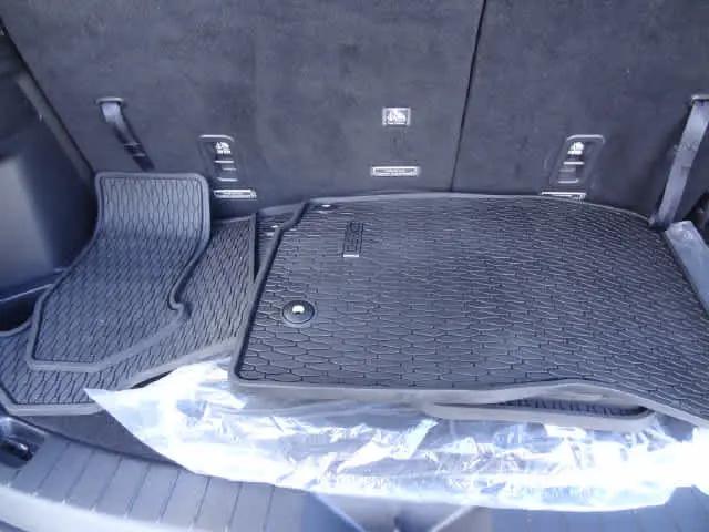 2024 Mazda X-90 3.3 Turbo Select