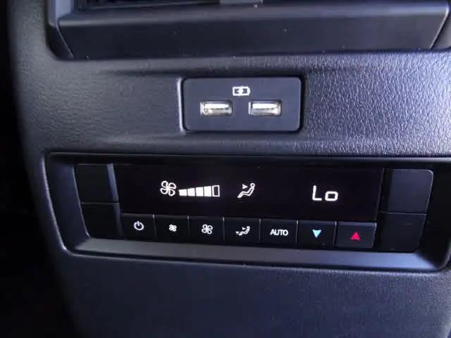 2024 Mazda X-90 3.3 Turbo Select