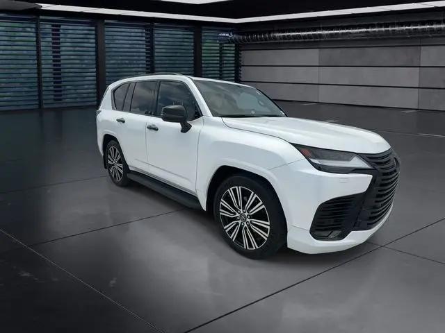 2025 Lexus LX Luxury