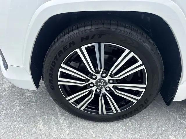 2025 Lexus LX Luxury