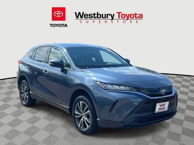 2021 Toyota Venza LE for sale in Westbury, NY