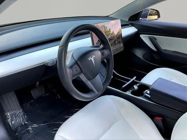 2019 Tesla Model 3 Mid Range