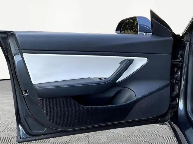 2019 Tesla Model 3 Mid Range