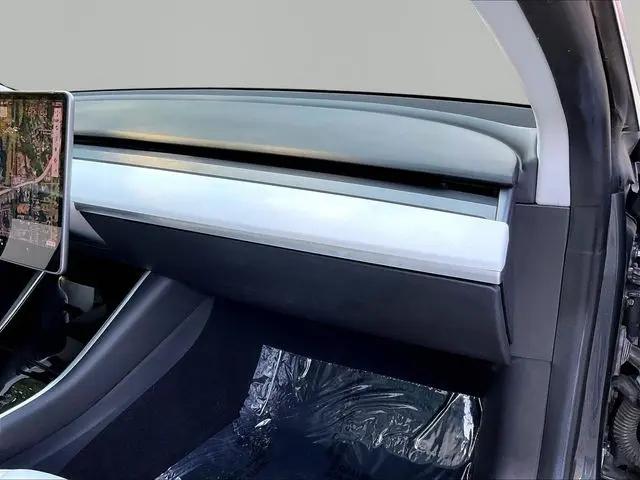 2019 Tesla Model 3 Mid Range