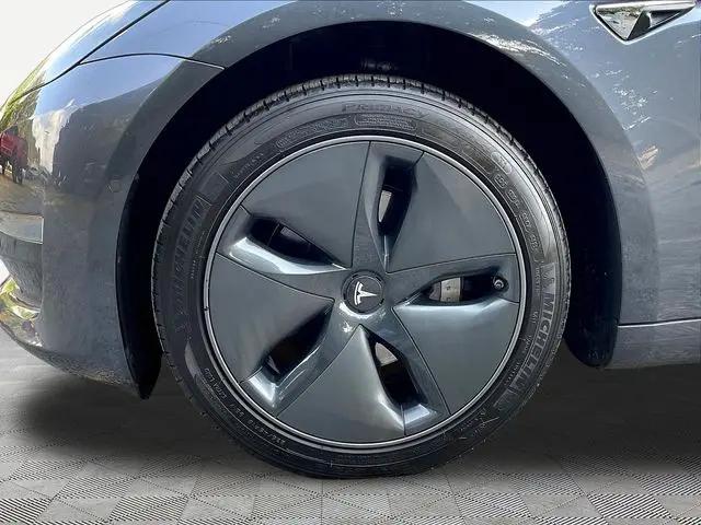 2019 Tesla Model 3 Mid Range