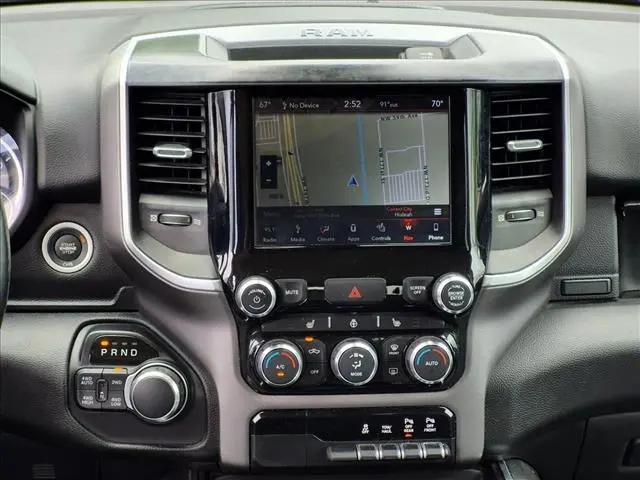 2019 Ram 1500 Big Horn/Lone Star Crew Cab 4x4 57 Box