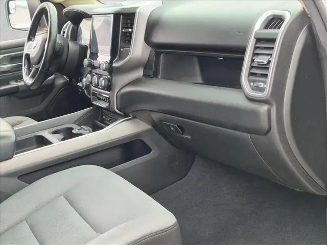 2019 Ram 1500 Big Horn/Lone Star Crew Cab 4x4 57 Box