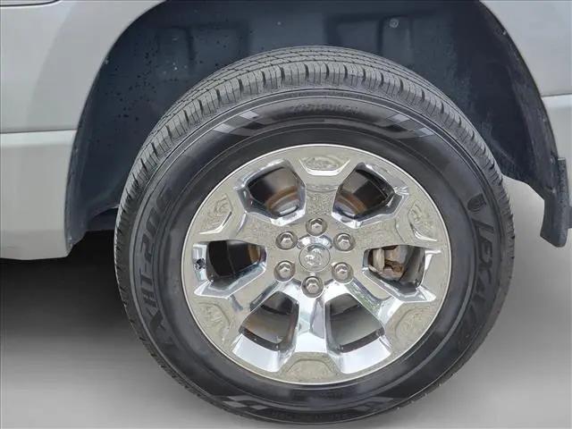 2019 Ram 1500 Big Horn/Lone Star Crew Cab 4x4 57 Box