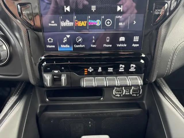 2022 Ram 1500 Limited Crew Cab 4x4 57 Box