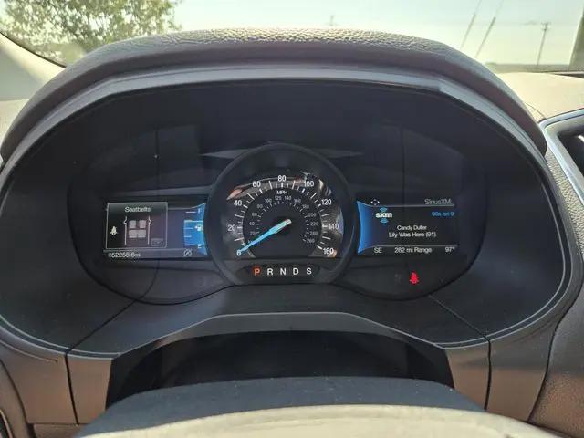 2022 Ford Edge Titanium