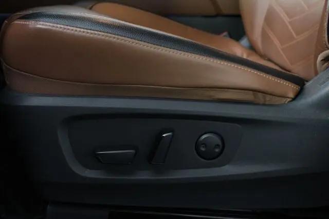 2024 Nissan Pathfinder Platinum 4WD