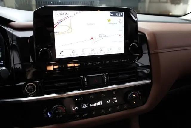 2024 Nissan Pathfinder Platinum 4WD