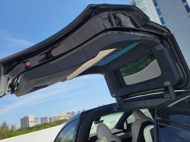 2023 Tesla Model X Standard Range