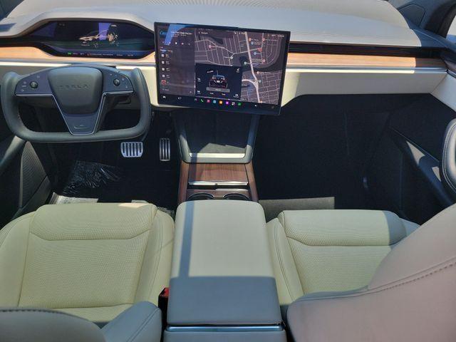2023 Tesla Model X Standard Range