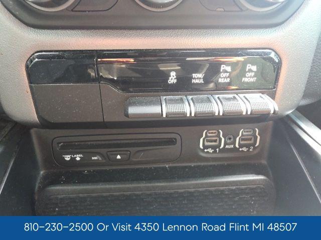 2019 Ram 1500 Big Horn/Lone Star Crew Cab 4x4 57 Box