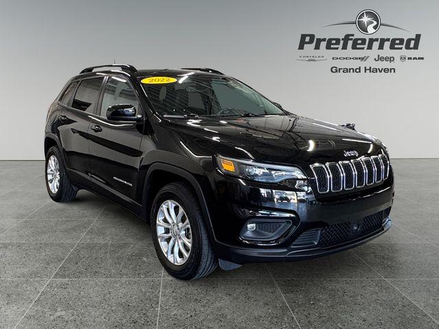 2022 Jeep Cherokee Latitude Lux 4x4 for sale in Geneva, NY