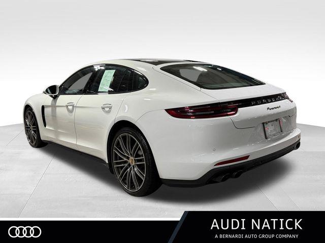2018 Porsche Panamera 4
