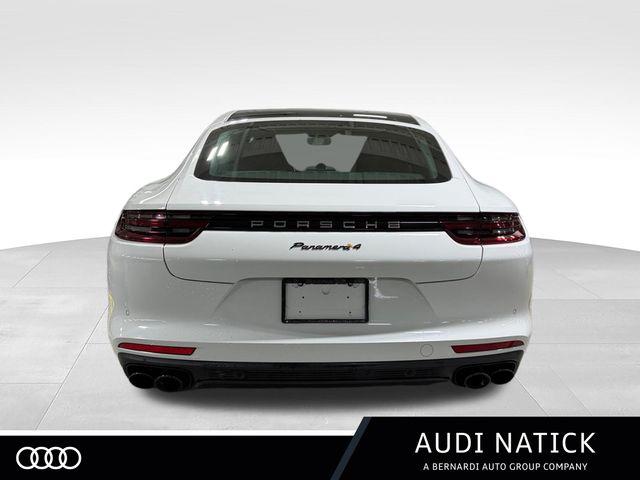 2018 Porsche Panamera 4