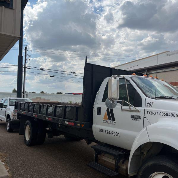 2008 Ford F-650 Straight Frame DRW