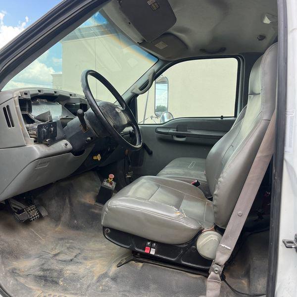 2008 Ford F-650 Straight Frame DRW