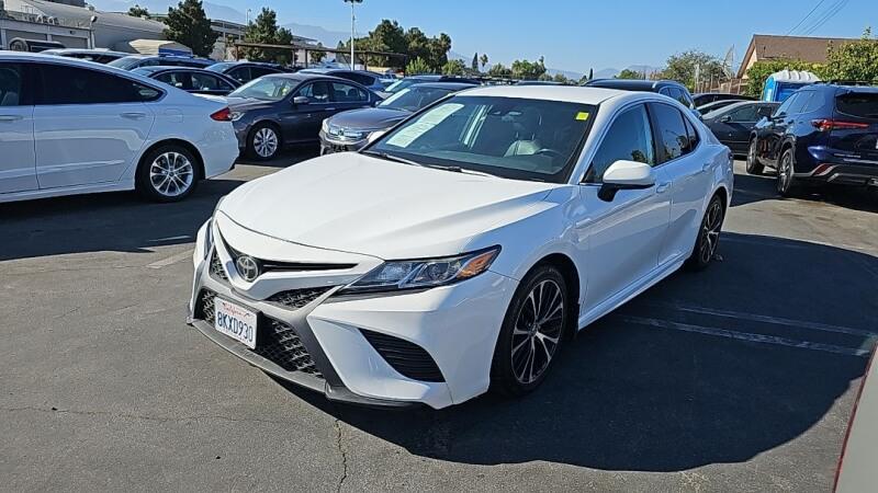 2019 Toyota Camry SE for sale in Fontana, CA