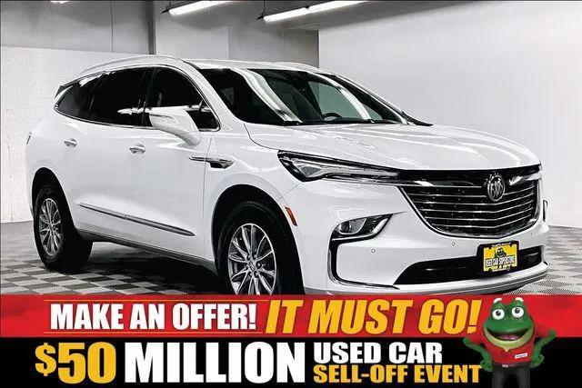 2023 Buick Enclave Essence FWD for sale in Herculaneum, MO