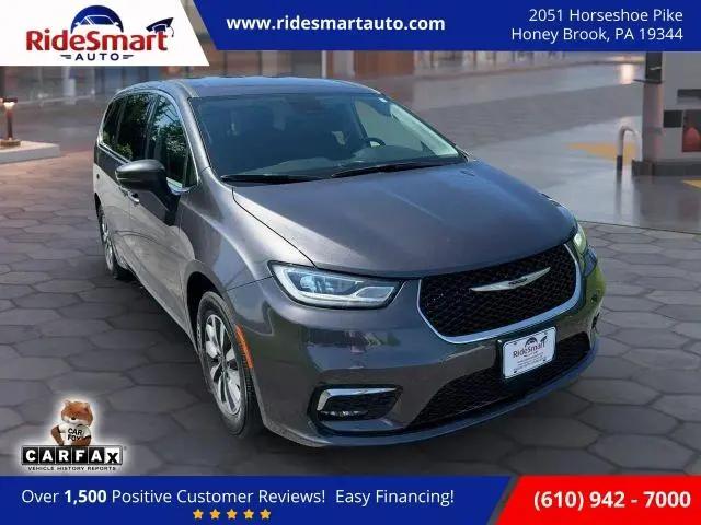 2023 Chrysler Pacifica Hybrid Touring L for sale in Honey Brook, PA