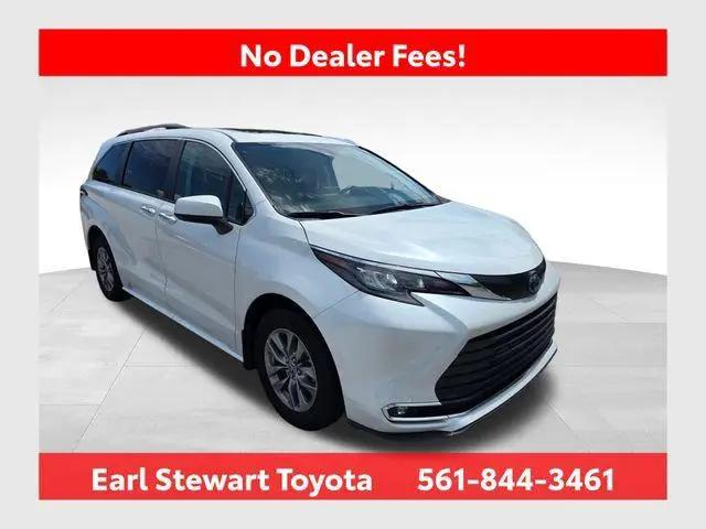 2024 Toyota Sienna XLE for sale in Lake Park, FL