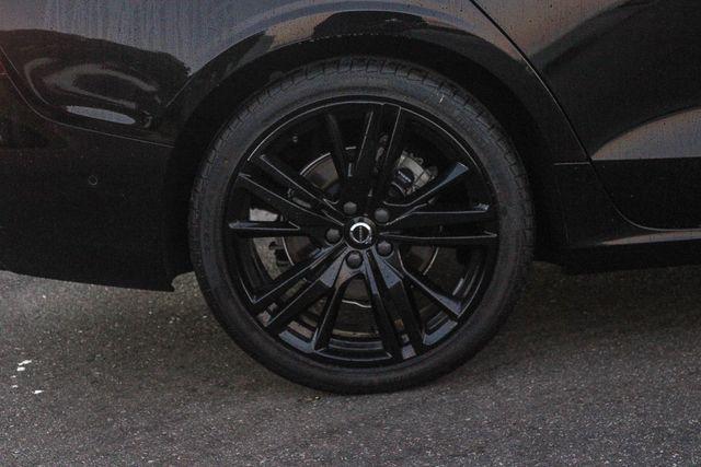 2023 Volvo S60 B5 Plus Black Edition