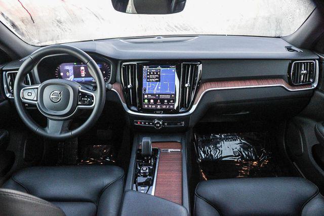 2023 Volvo S60 B5 Plus Black Edition