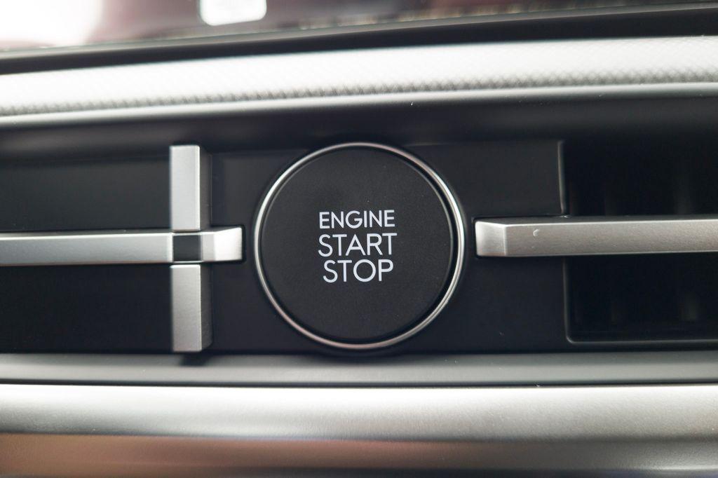New 2027 Silver Hyundai SE FWD image 24