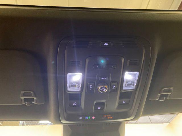 2022 Cadillac Escalade 4WD Sport