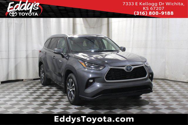 2021 Toyota Highlander Hybrid XLE for sale in Wichita, KS