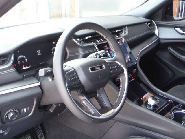 2023 Jeep Grand Cherokee Altitude 4x4 2023 Jeep Grand Cherokee Altitude 4x4