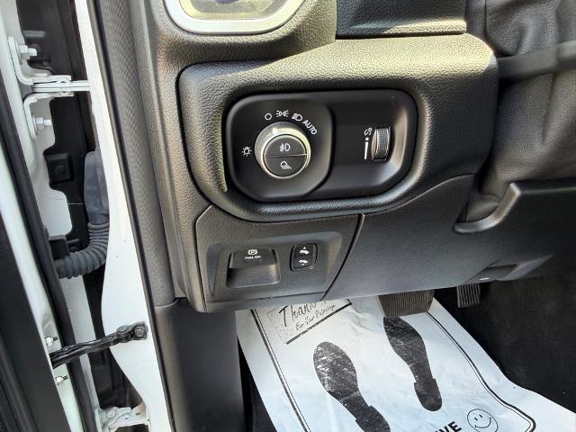 2020 Ram 1500 Big Horn Crew Cab 4x4 57 Box